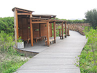 八里左岸涼亭